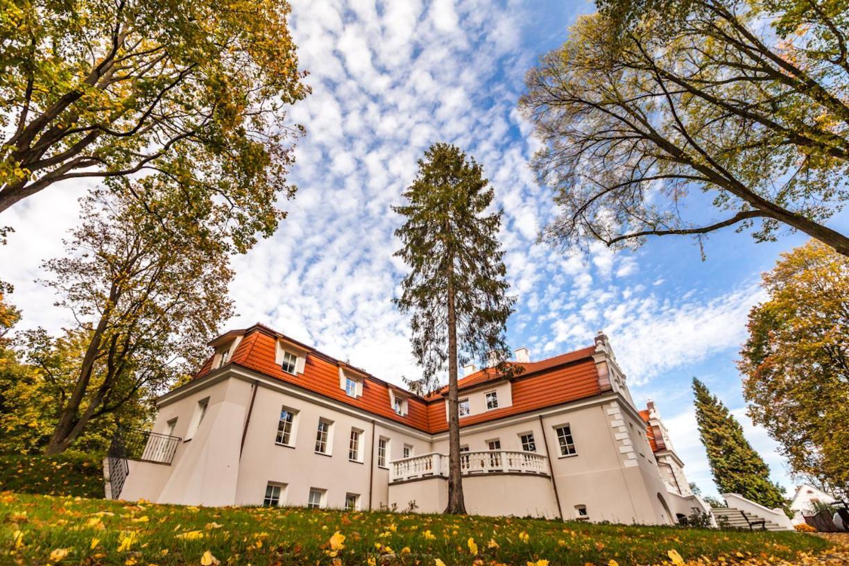 Dwor Sanna Hotel Wierzchowiska Exterior photo